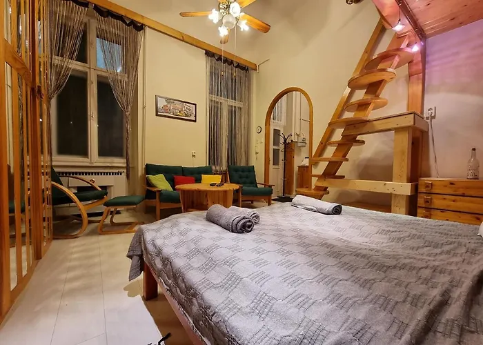 Little Cozy * Μίσκολτς